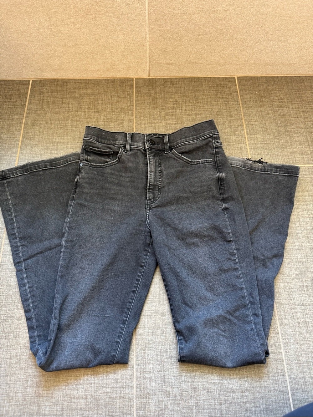 Express Black Flare High-Rise Jeans - size 6R